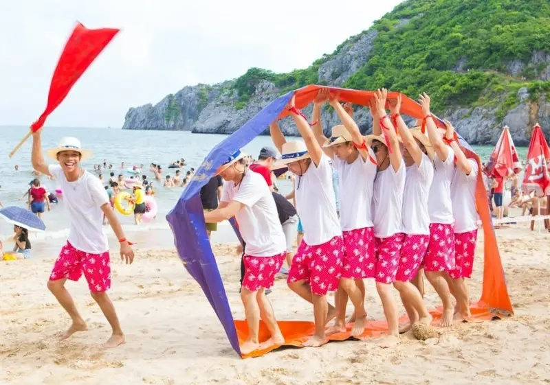 Áo thun teambuilding tạo sự đoàn kết