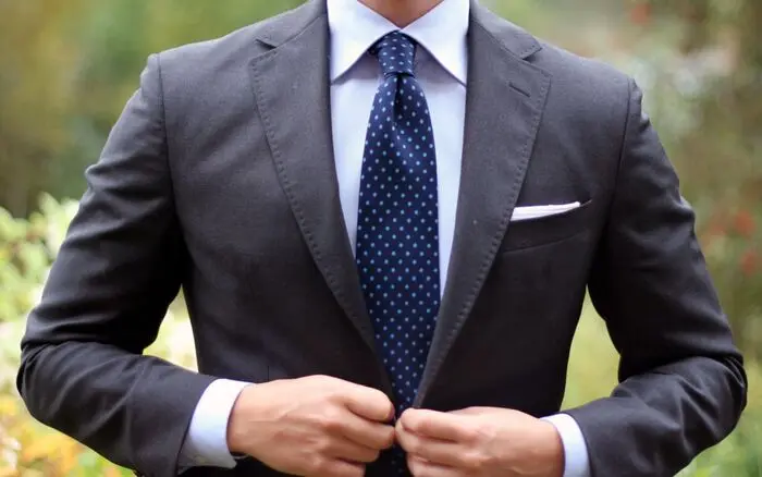 Caravat đồng phục