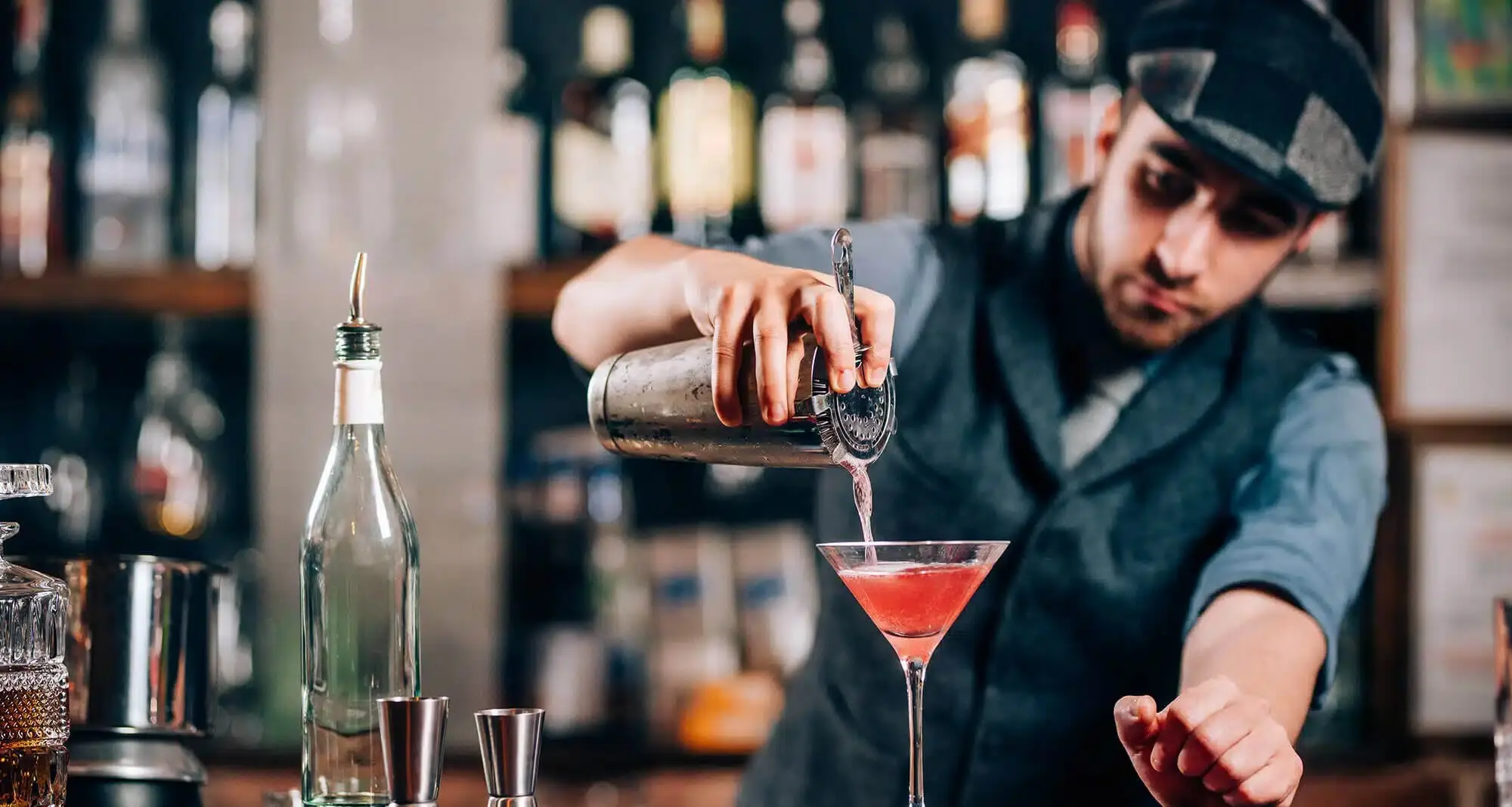 Đồng phục bartender là gì