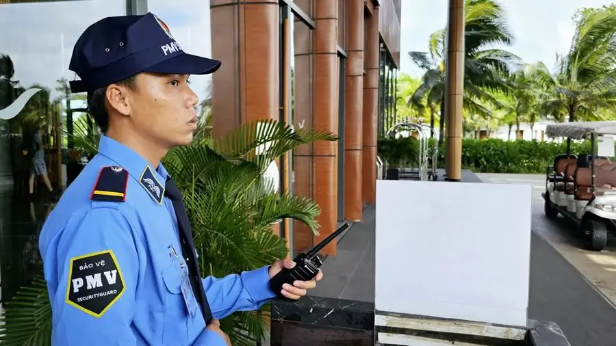 Đồng phục khách sạn đẹp đơn giản, lịch sự dành cho nhân viên bảo vệ 