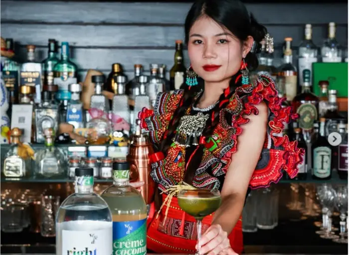 Đồng phục pha chế theo chủ đề