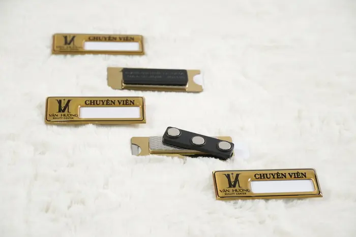 Bảng tên đồng phục